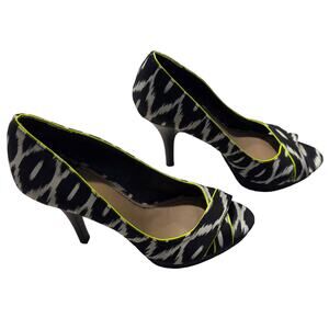 Fergalicious Black White Neon Green Peep-Toe Heels Women's Size 7.5M